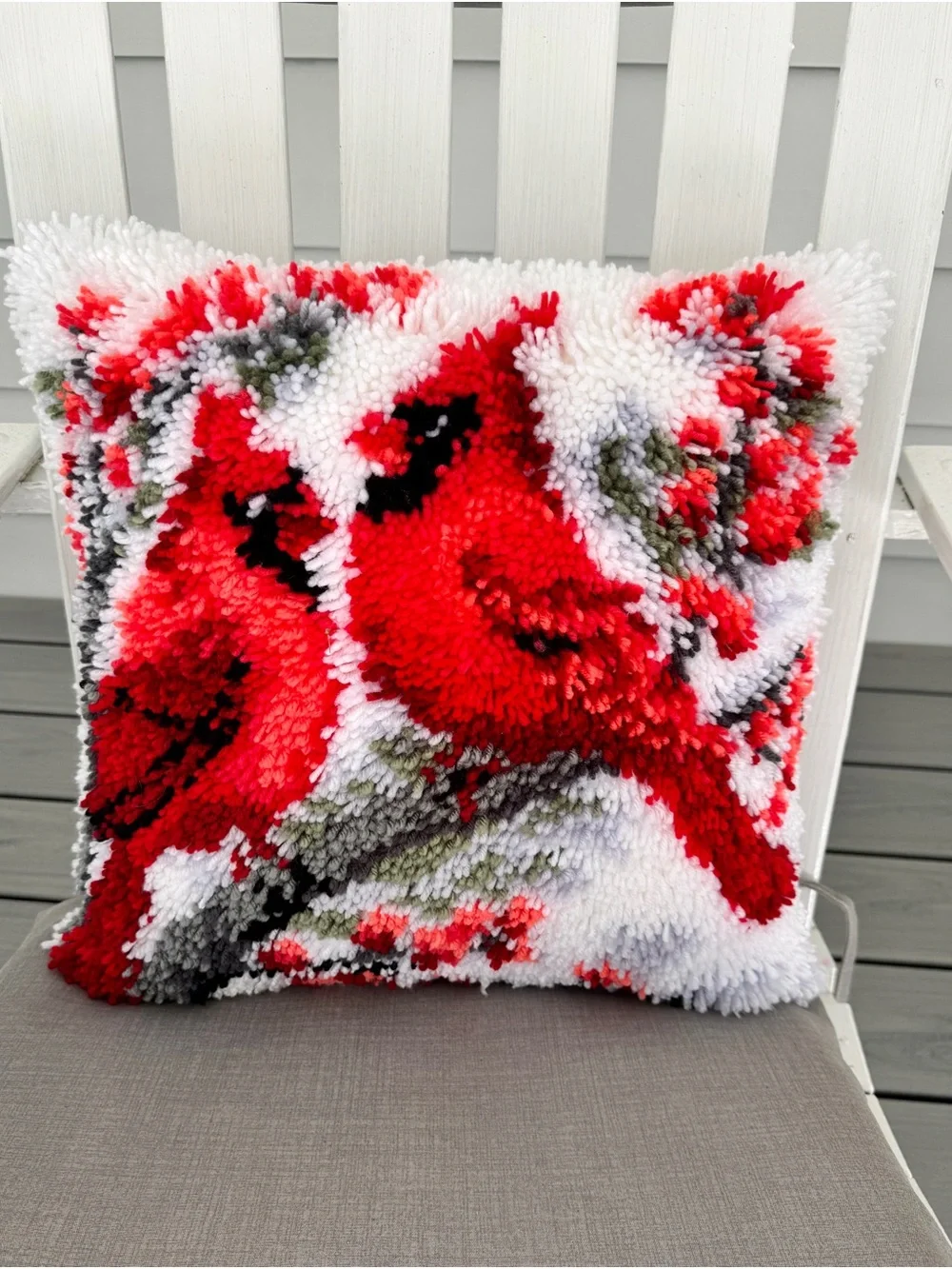 Holiday Cardinal Latch Hook Throw Pillow ❤️🤍🩶🖤